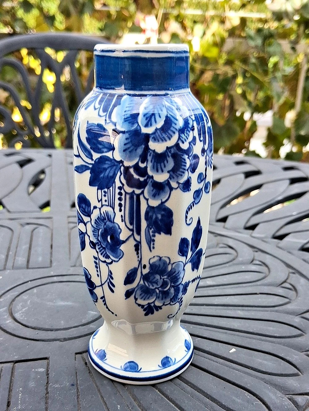 Vintage 1924 Hand Painted Delft Style Blue & White Floral Bud Vase